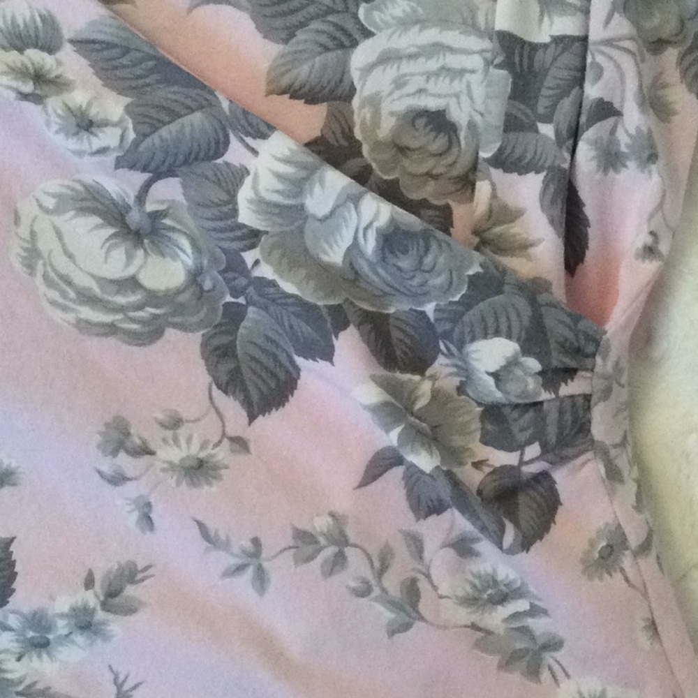 ❌ 🖤 Talbots Faux Wrap Blouse - Picture 6 of 6